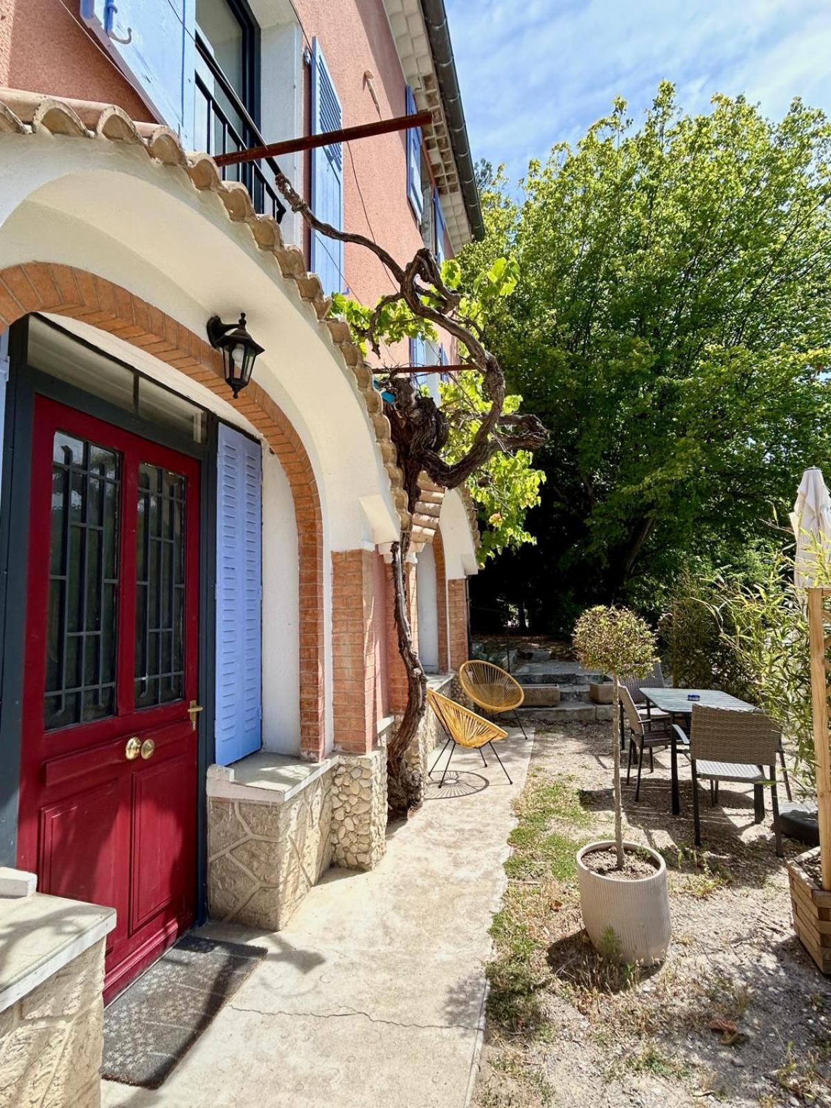 Le Maelia Apartment Ньон Екстериор снимка